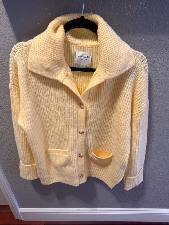 Abercrombie & Fitch Sweaters - Abercrombie & Fitch Butter Yellow Ribbed Cardigan Sweater Collared Womens Small